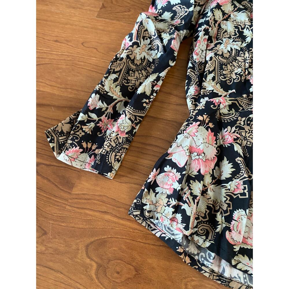 St. Roche Women's Long Sleeve Blouse, Pink Floral / Black, Sz 10 NWT - Picture 3 of 7
